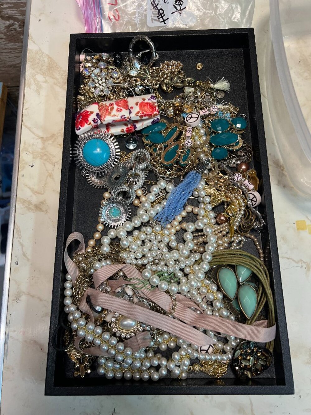 Craft jewelry lot P, 2+ pounds